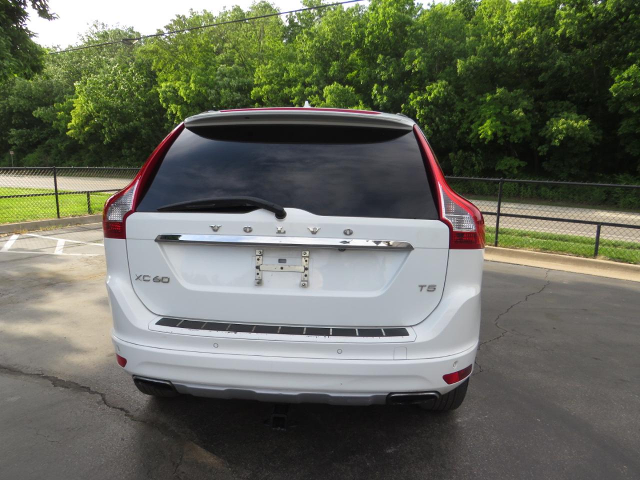 Volvo XC60 FWD 4dr T5 Drive-E Premier 2016