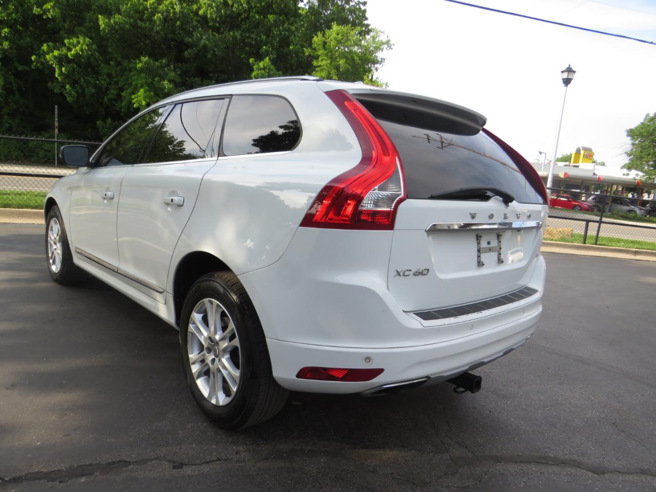 Volvo XC60 FWD 4dr T5 Drive-E Premier 2016