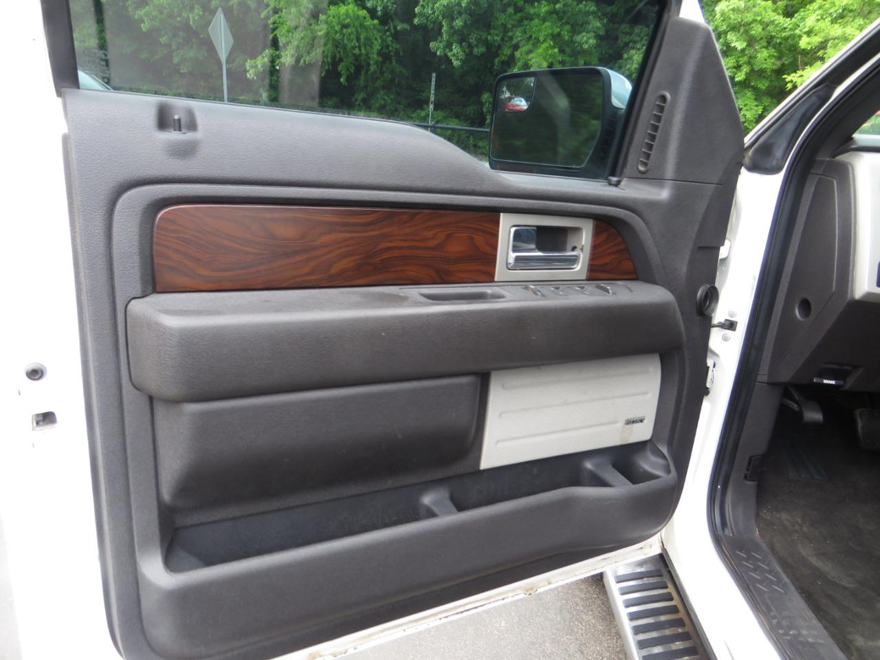 Ford F-150 4WD SuperCrew 145" Platinum 2012