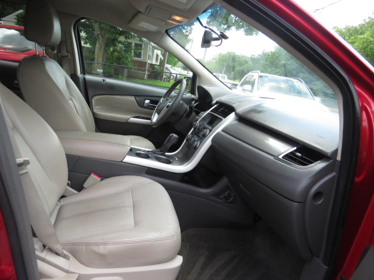 Ford Edge 4dr SEL FWD 2012