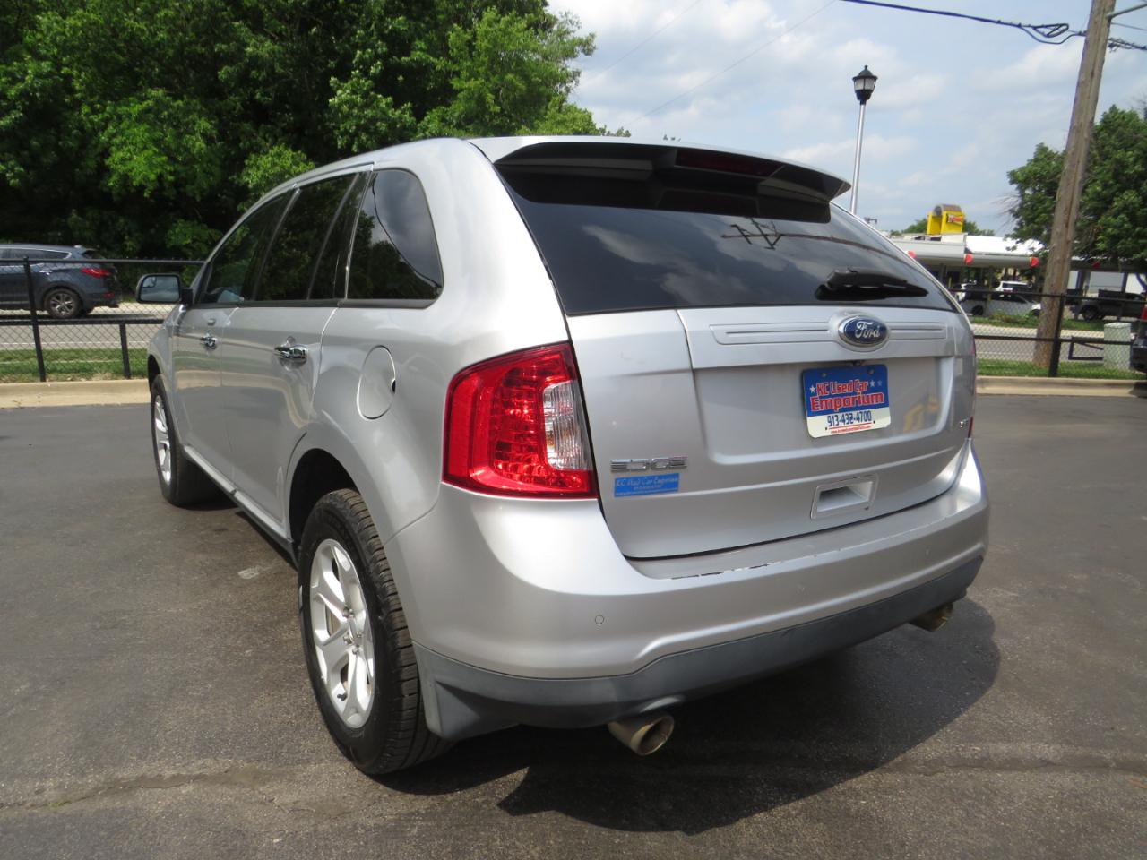 Ford Edge 4dr SEL FWD 2011