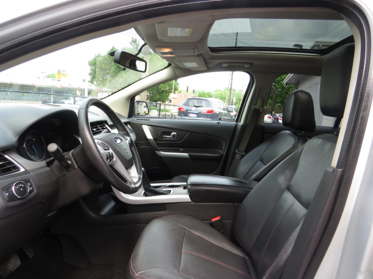 Ford Edge 4dr SEL FWD 2011