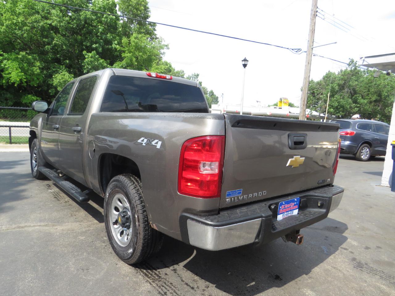 Chevrolet Silverado 1500 4WD Crew Cab 143.5" LS 2013