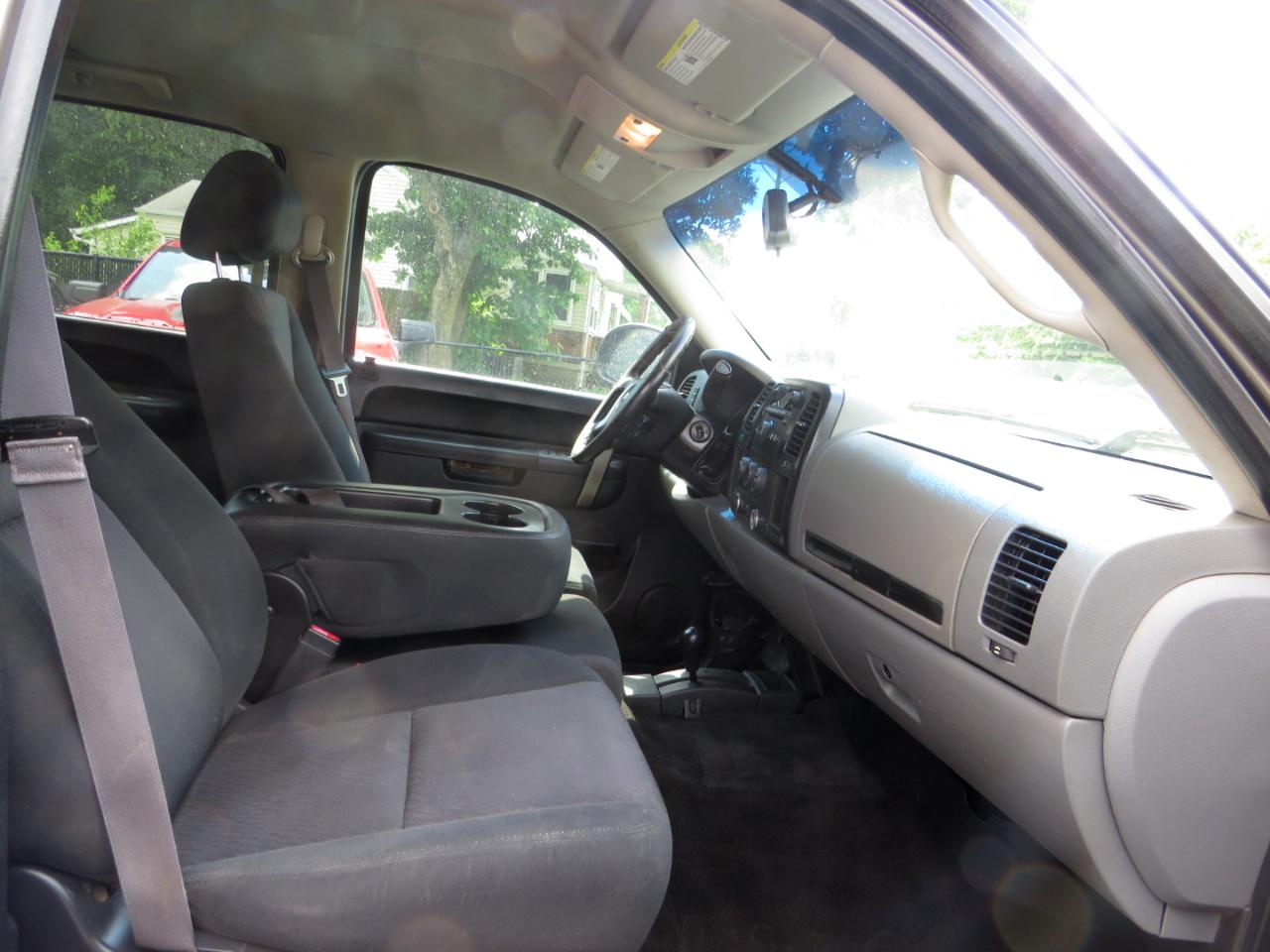 Chevrolet Silverado 1500 4WD Crew Cab 143.5" LS 2013