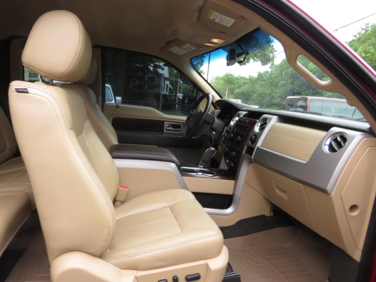 Ford F-150 4WD SuperCab 145" Lariat 2012