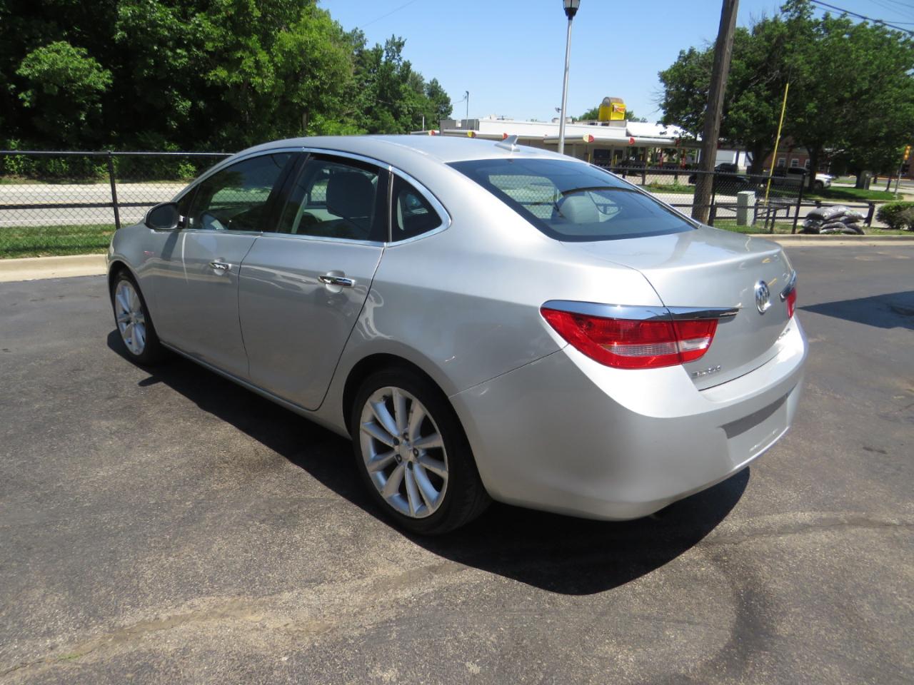Buick Verano 4dr Sdn 2014