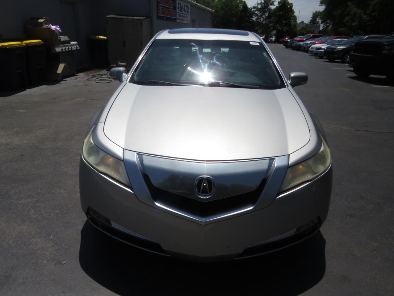 Acura TL 4dr Sdn 2WD 2010