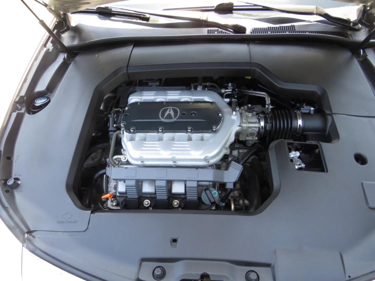 Acura TL 4dr Sdn 2WD 2010
