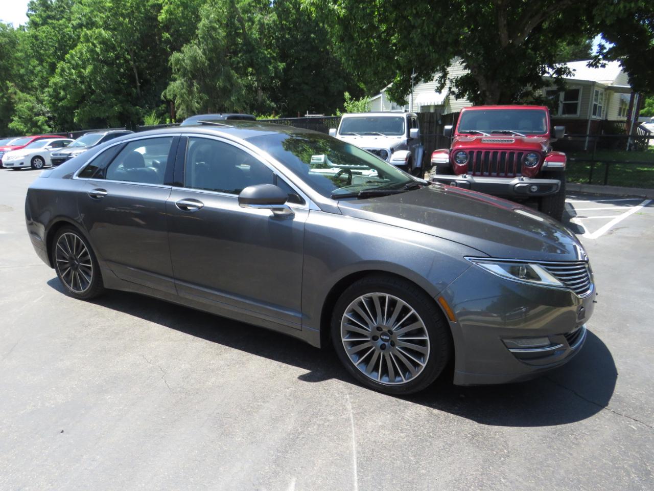 Lincoln MKZ 4dr Sdn FWD 2016