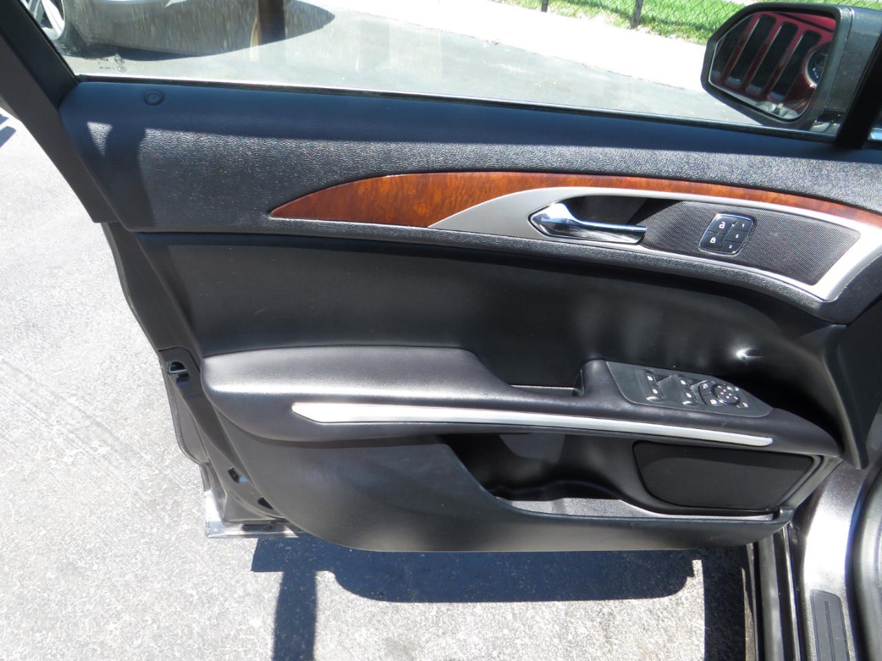 Lincoln MKZ 4dr Sdn FWD 2016