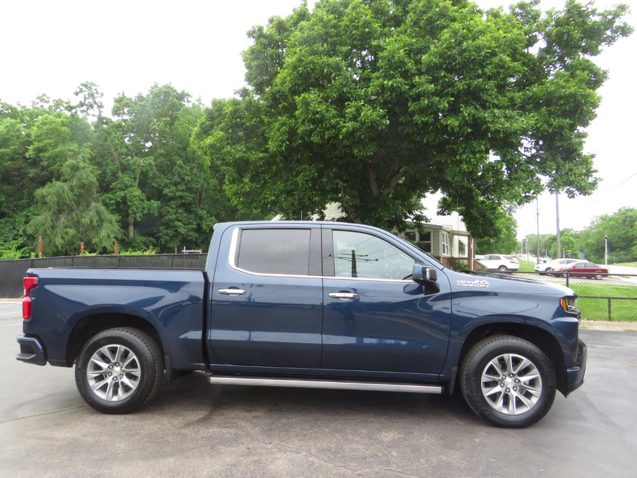 Chevrolet Silverado 1500 4WD Crew Cab 147" High Country 2020