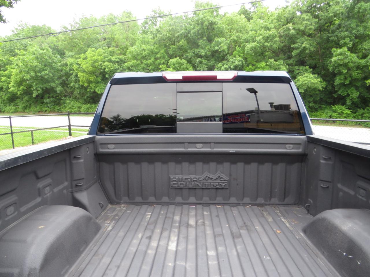 Chevrolet Silverado 1500 4WD Crew Cab 147" High Country 2020