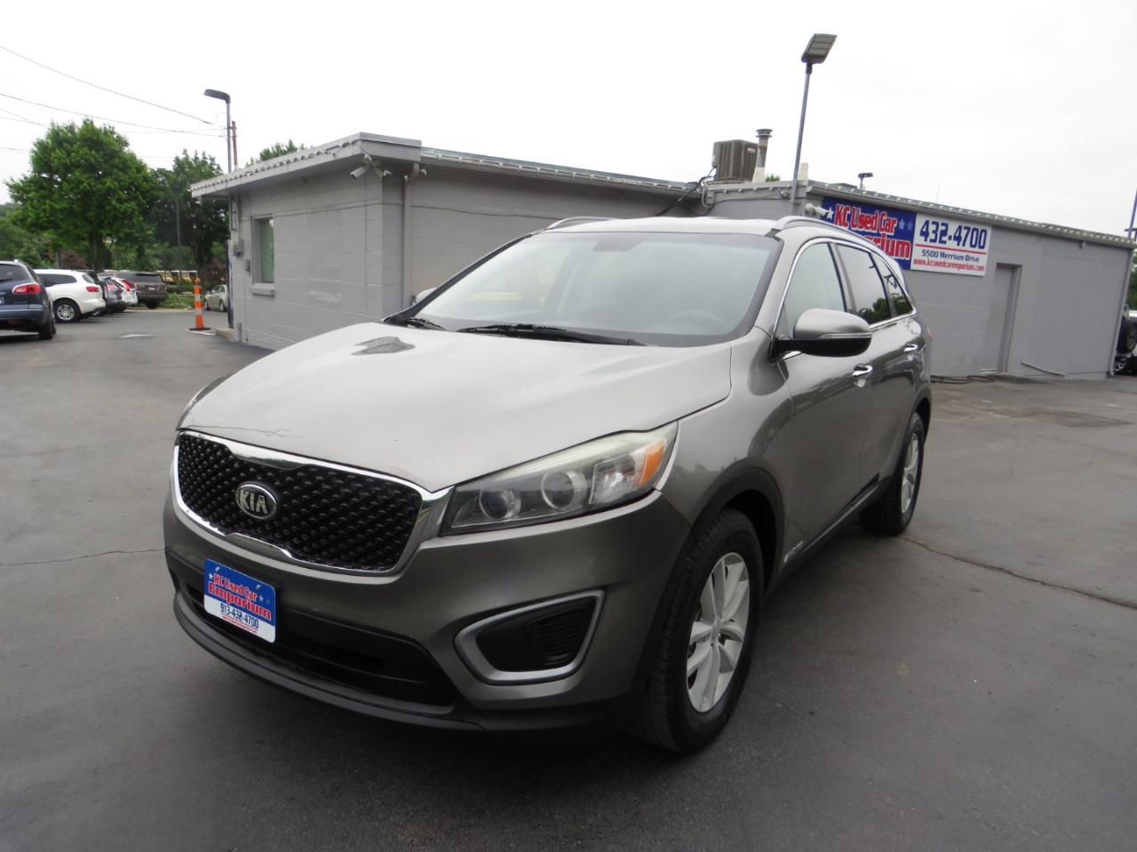 Kia Sorento AWD 4dr 3.3L LX 2016