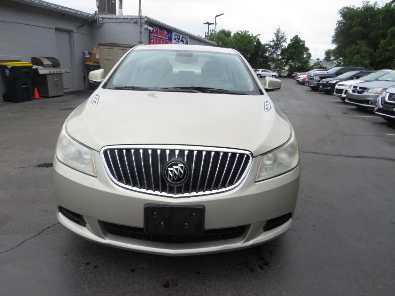 Buick LaCrosse 4dr Sdn CXL FWD 2011
