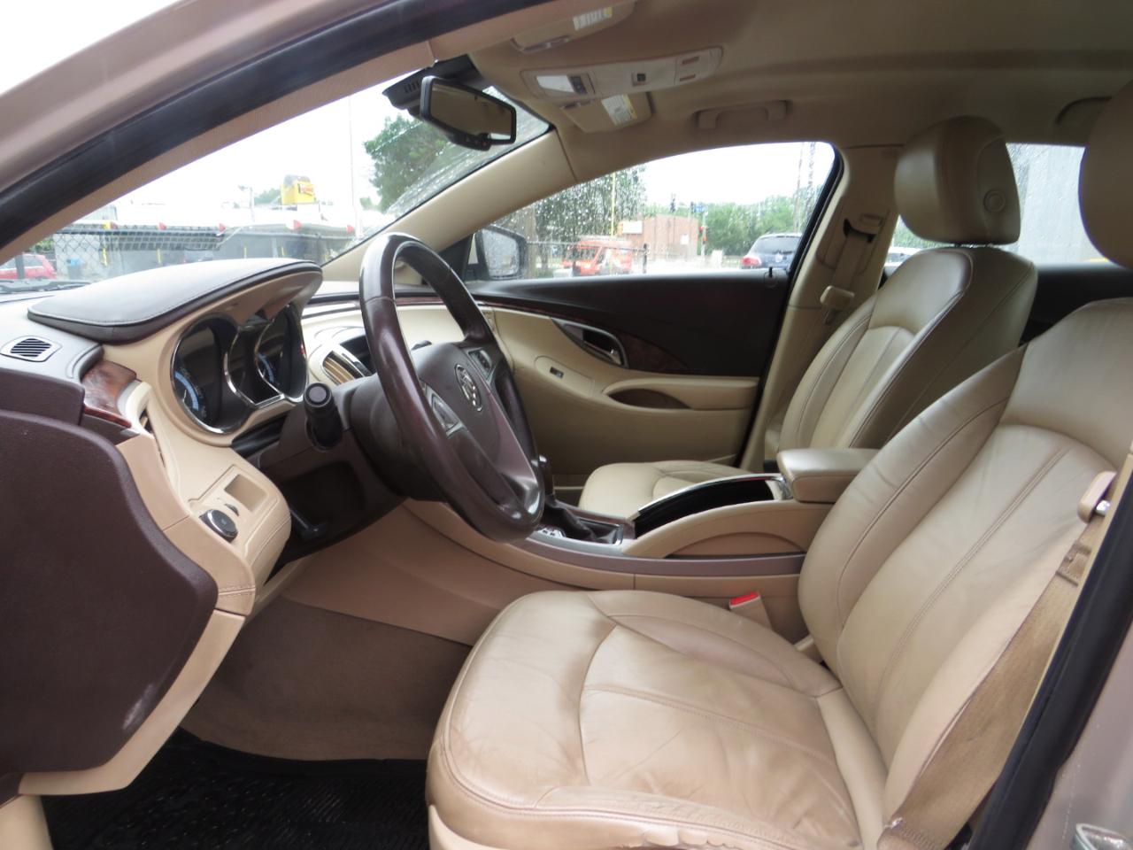 Buick LaCrosse 4dr Sdn CXL FWD 2011