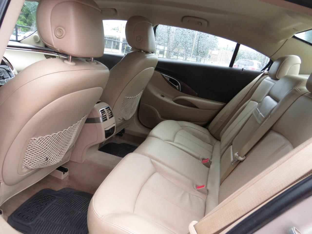 Buick LaCrosse 4dr Sdn CXL FWD 2011