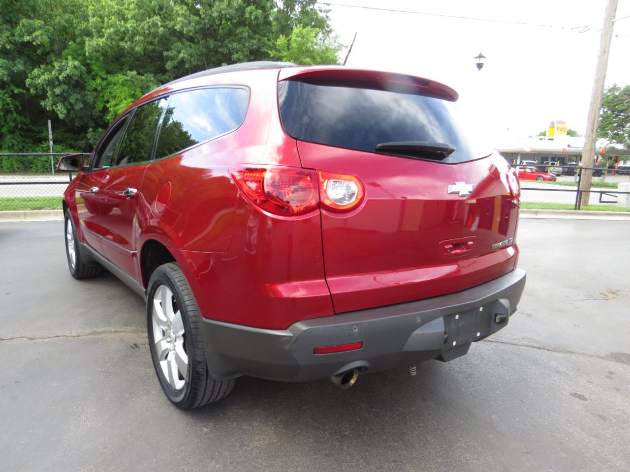 Chevrolet Traverse FWD 4dr LTZ 2012