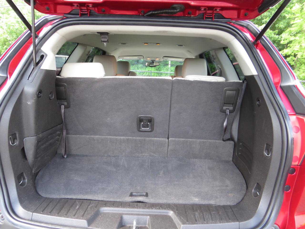 Chevrolet Traverse FWD 4dr LTZ 2012