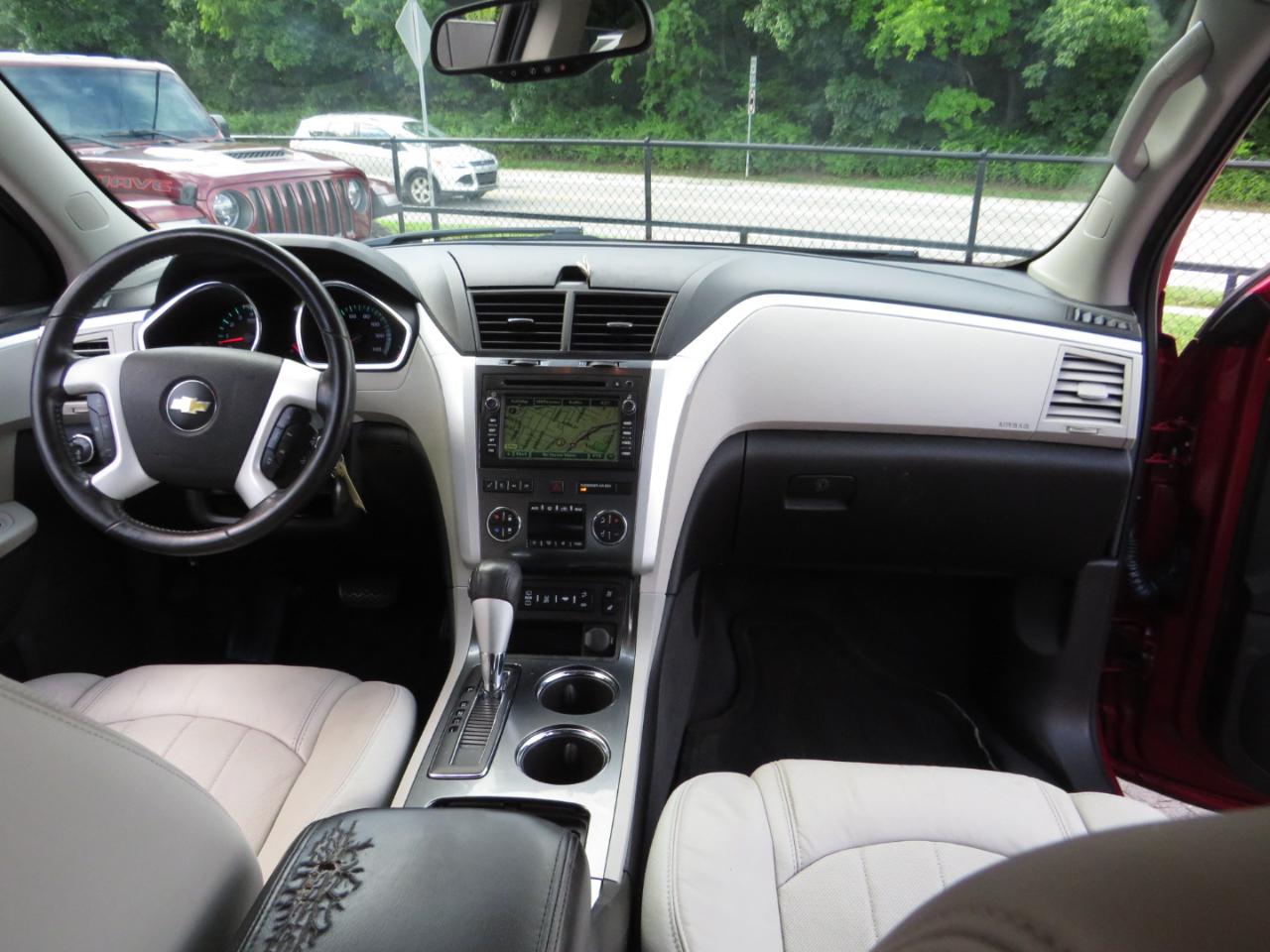 Chevrolet Traverse FWD 4dr LTZ 2012