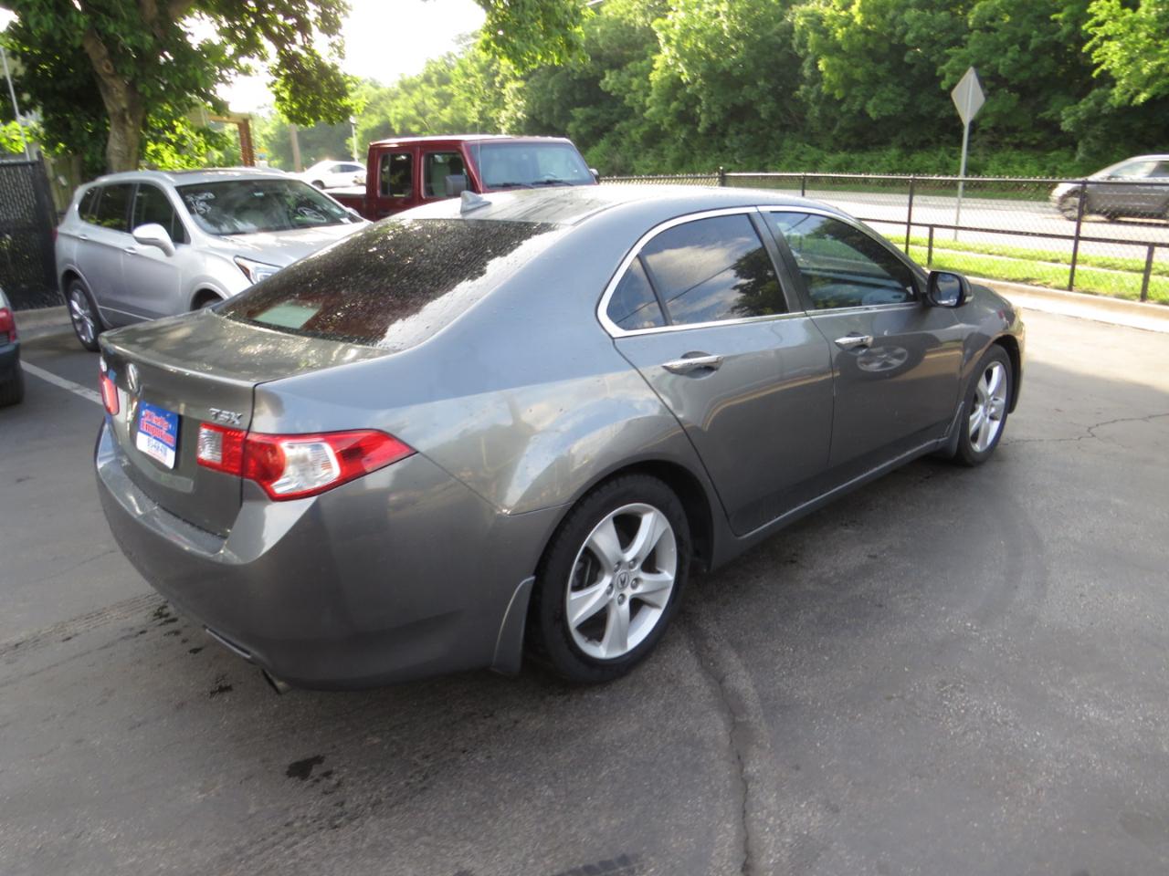 Acura TSX 4dr Sdn Auto 2009