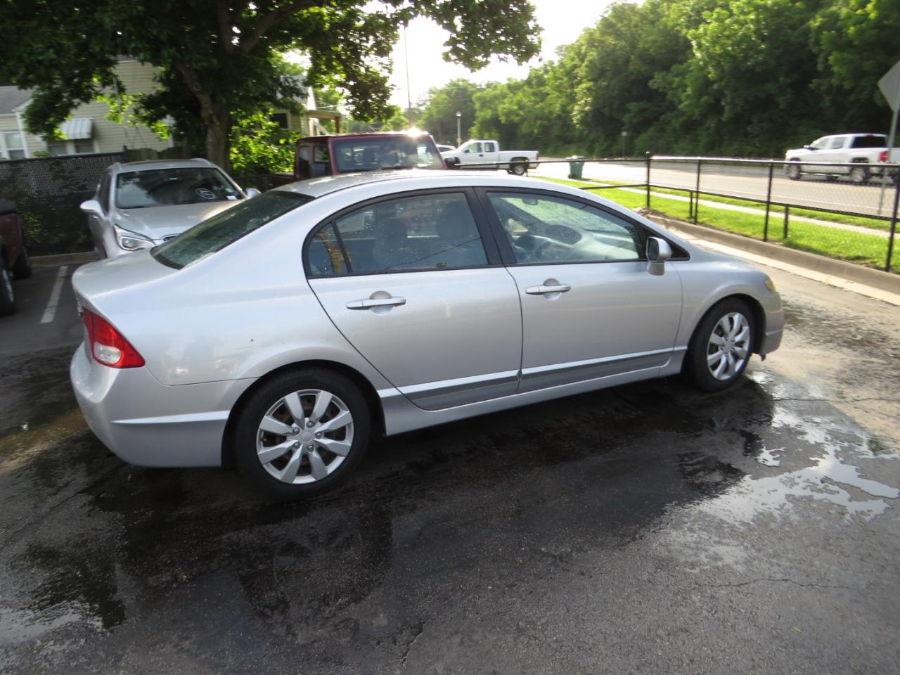 Honda Civic Sdn 4dr Auto LX 2011