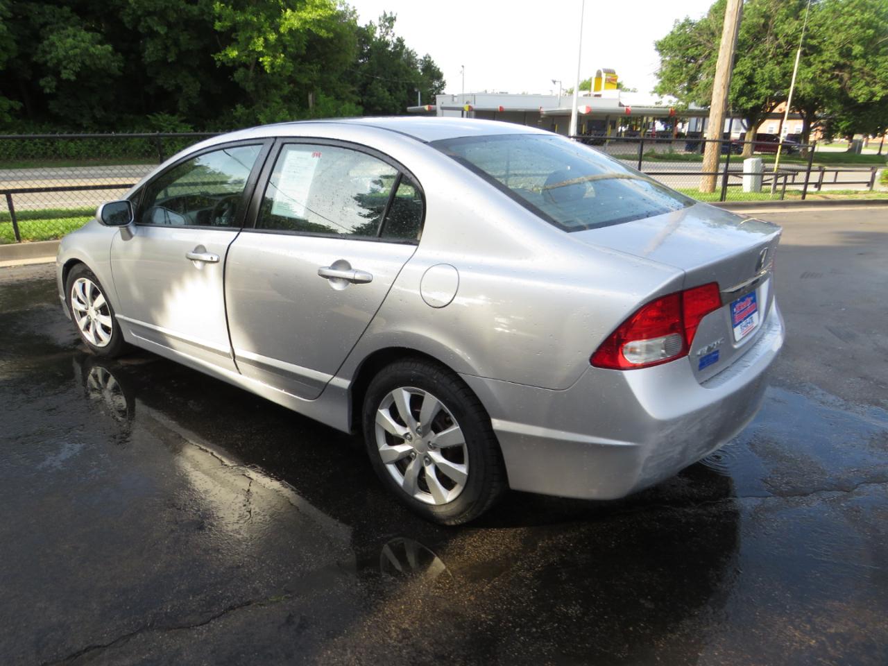 Honda Civic Sdn 4dr Auto LX 2011