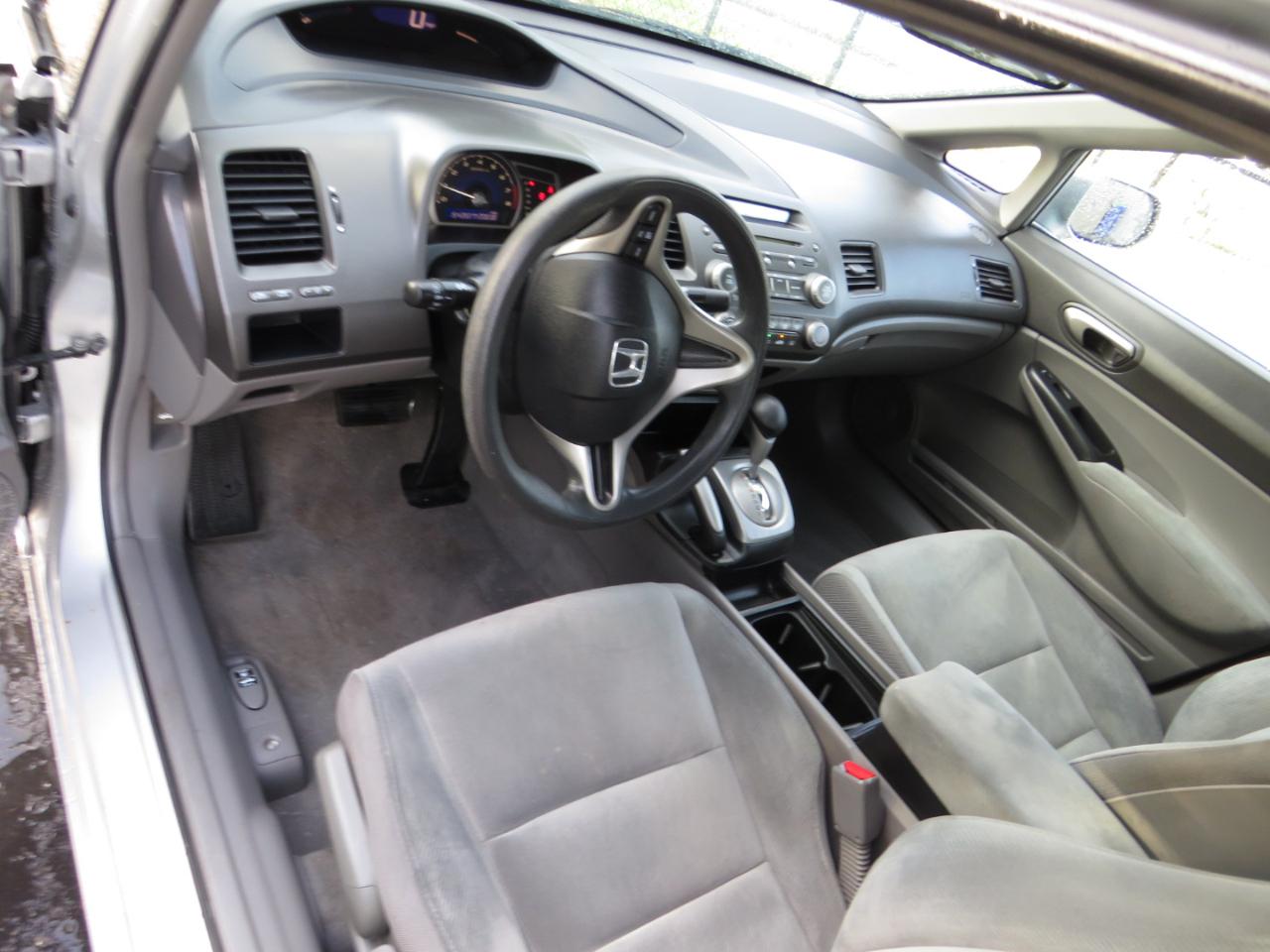 Honda Civic Sdn 4dr Auto LX 2011