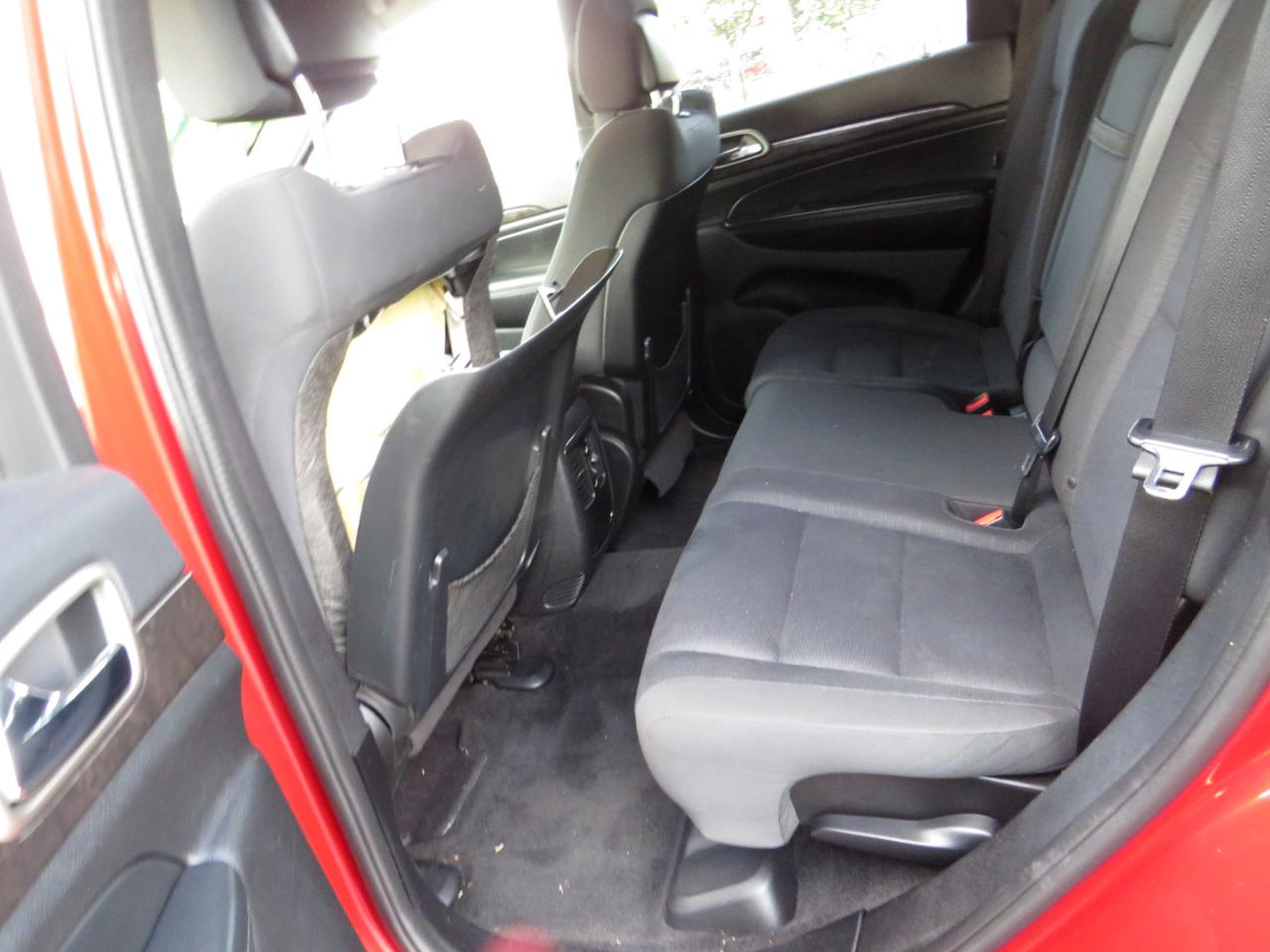 Jeep Grand Cherokee 4WD 4dr Laredo 2011
