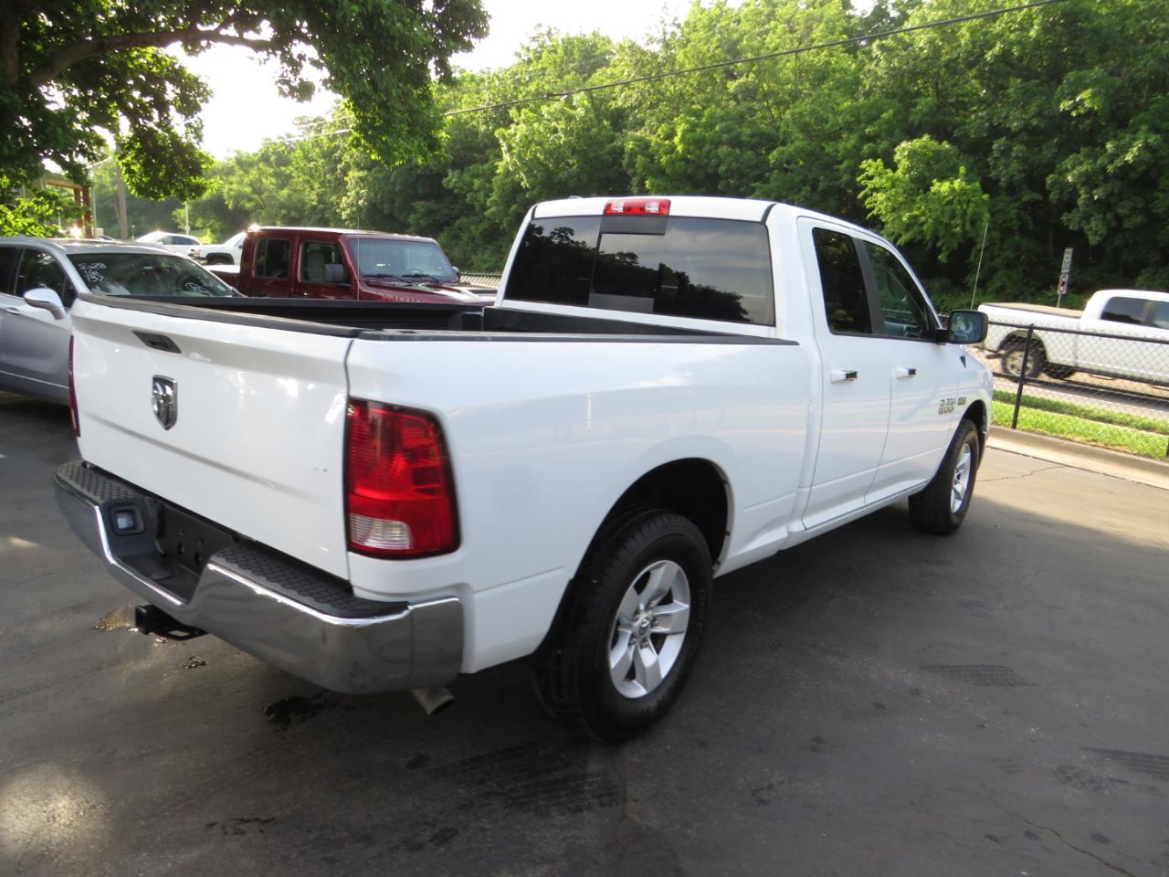 RAM 1500 4WD Quad Cab 140.5" SLT 2014