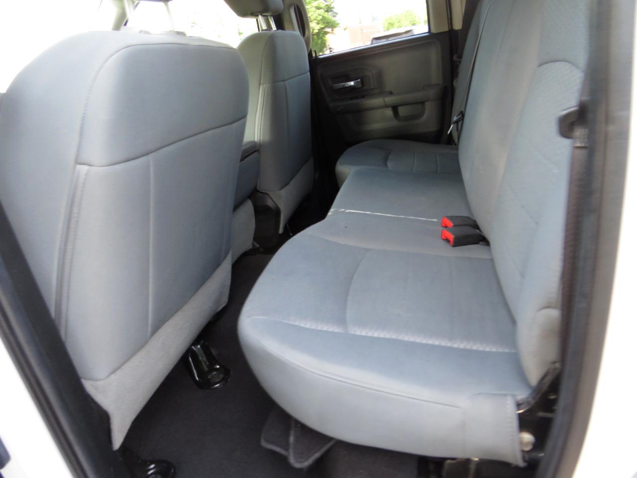 RAM 1500 4WD Quad Cab 140.5" SLT 2014