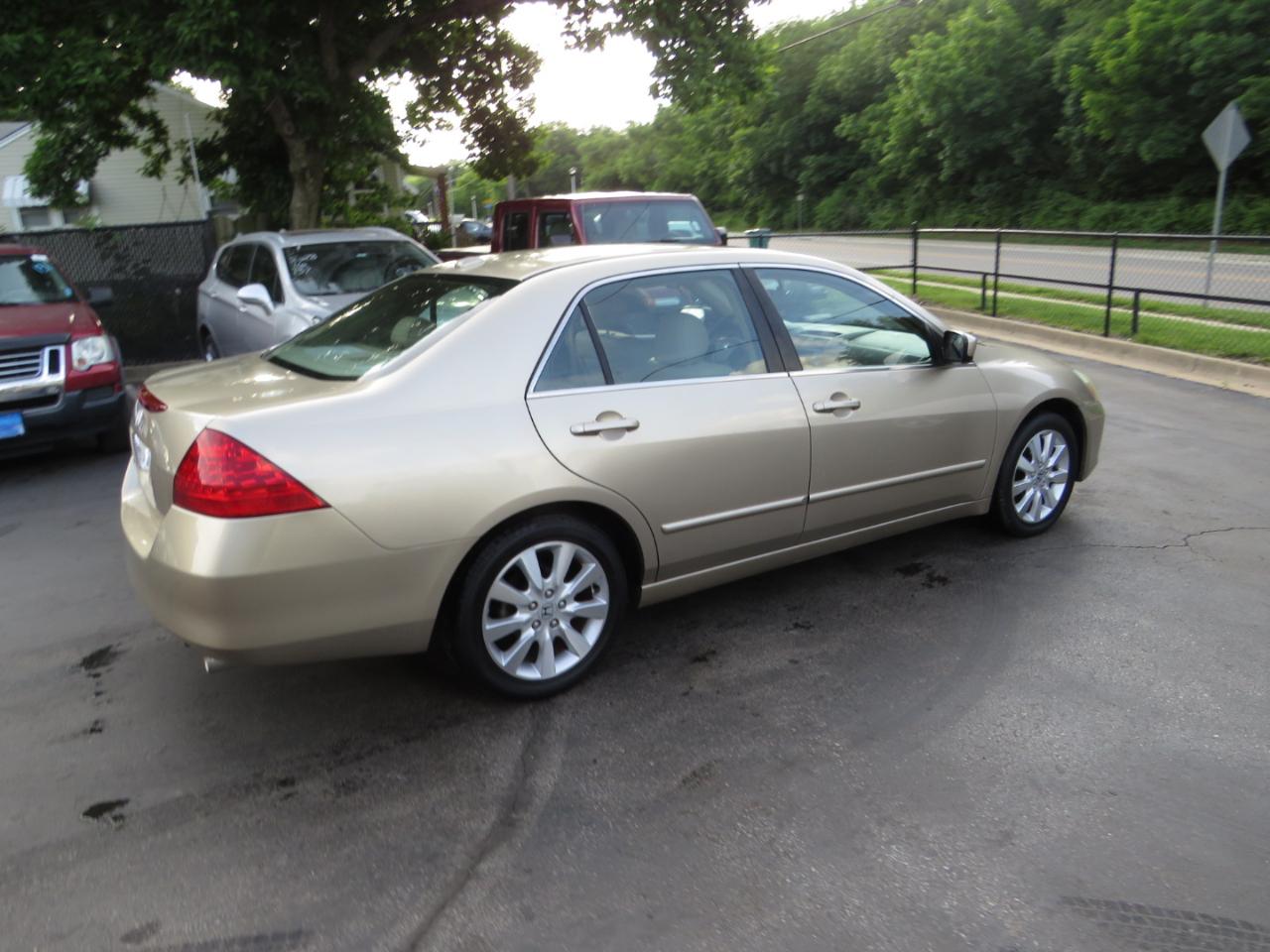 Honda Accord Sdn 4dr V6 AT EX-L w/Navi 2007