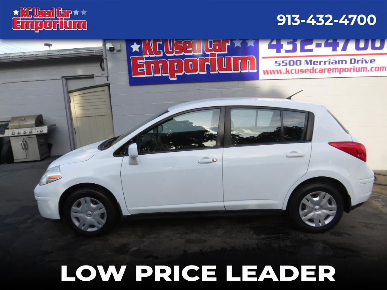 Nissan Versa 5dr HB I4 Auto 1.8 S 2011