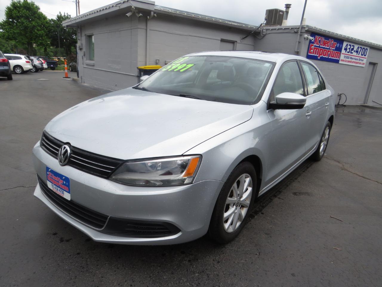 Volkswagen Jetta Sedan 4dr Man SE 2013