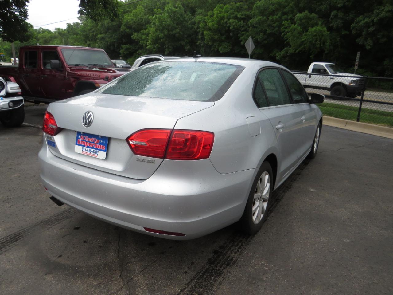 Volkswagen Jetta Sedan 4dr Man SE 2013