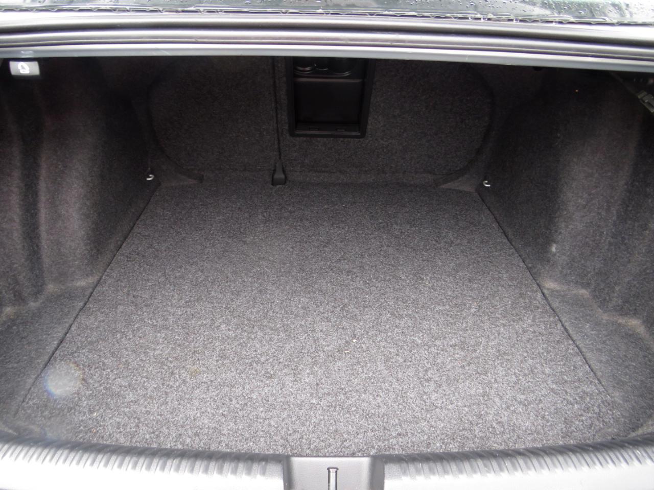 Volkswagen Jetta Sedan 4dr Man SE 2013
