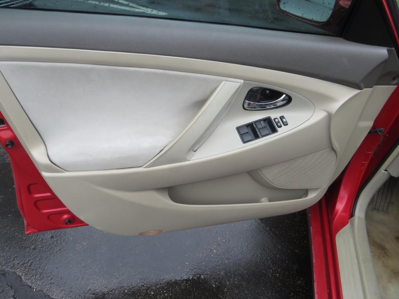 Toyota Camry 4dr Sdn I4 Auto XLE (Natl) 2007