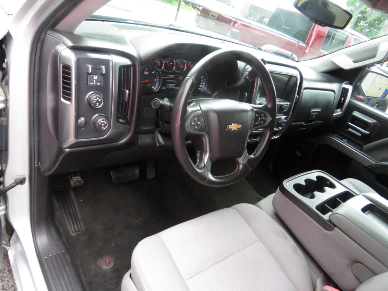 Chevrolet Silverado 1500 4WD Crew Cab 143.5" LT w/1LT 2015