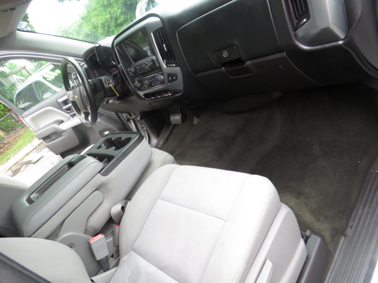 Chevrolet Silverado 1500 4WD Crew Cab 143.5" LT w/1LT 2015