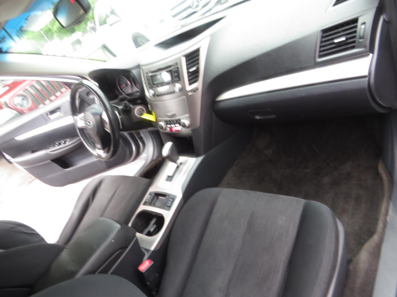 Subaru Outback 4dr Wgn H4 Auto 2.5i Premium 2013