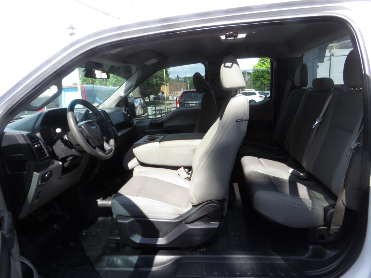 Ford F-150 4WD SuperCab 145" Lariat 2016