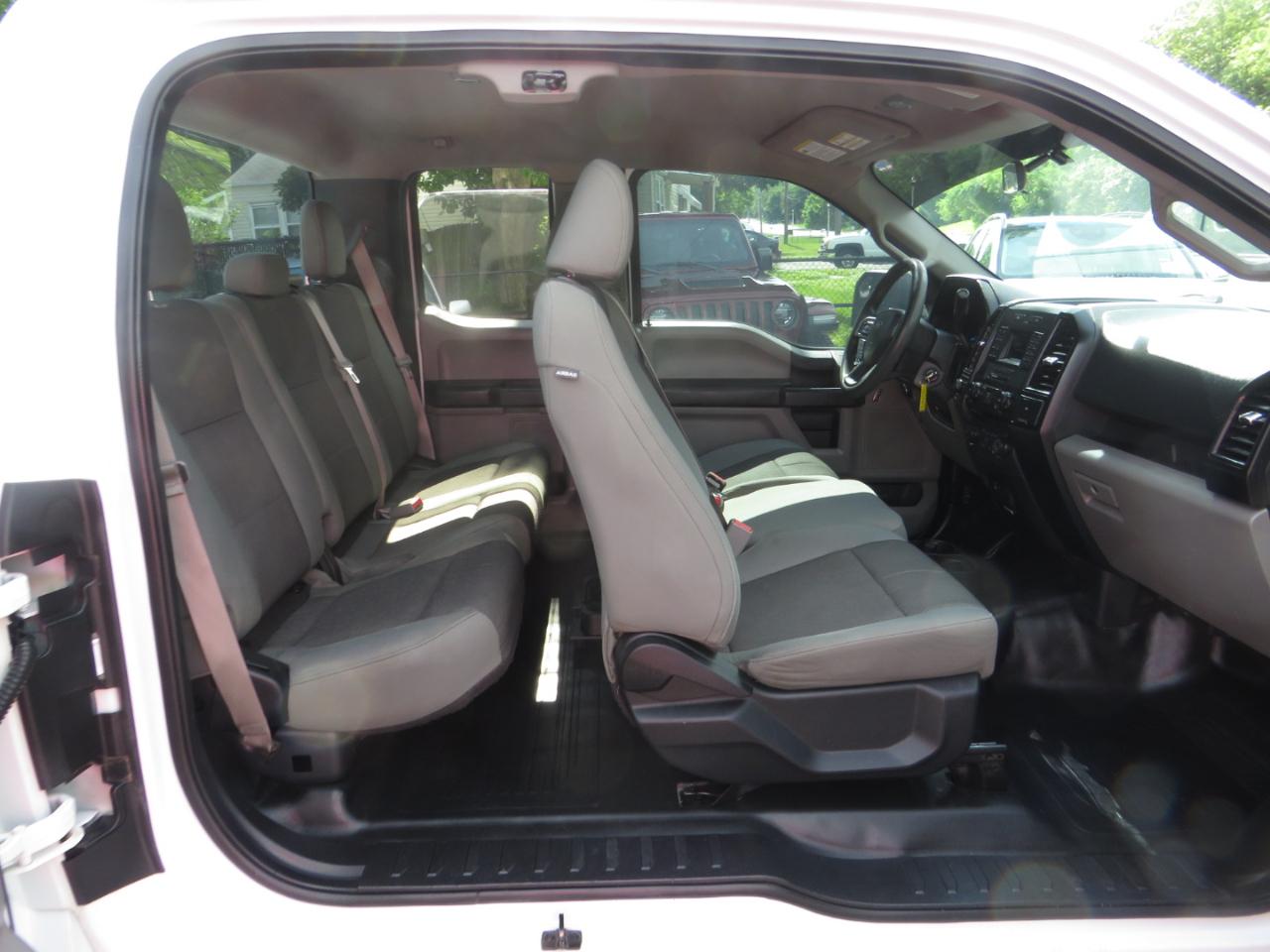 Ford F-150 4WD SuperCab 145" Lariat 2016