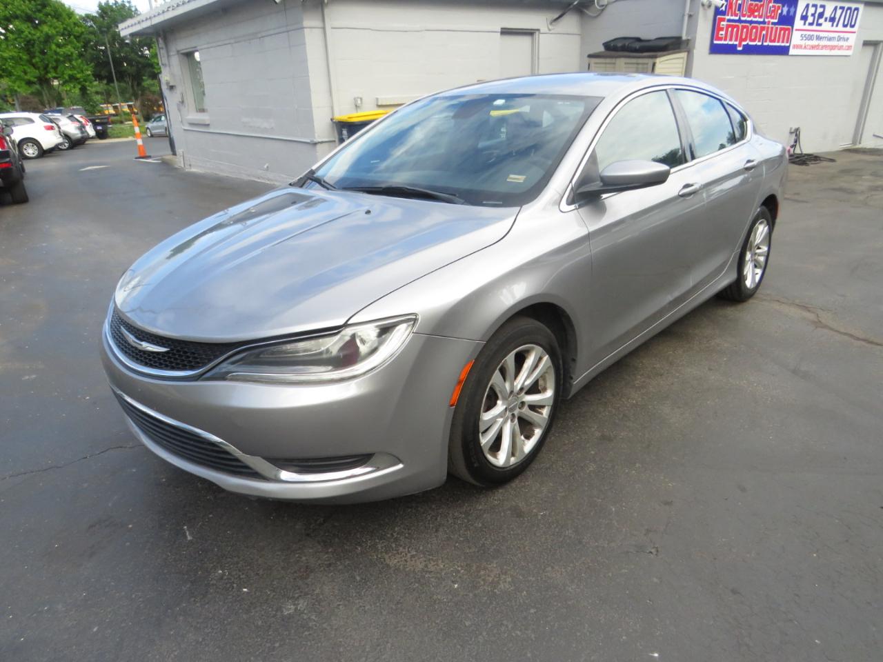 Chrysler 200 4dr Sdn Limited FWD 2015