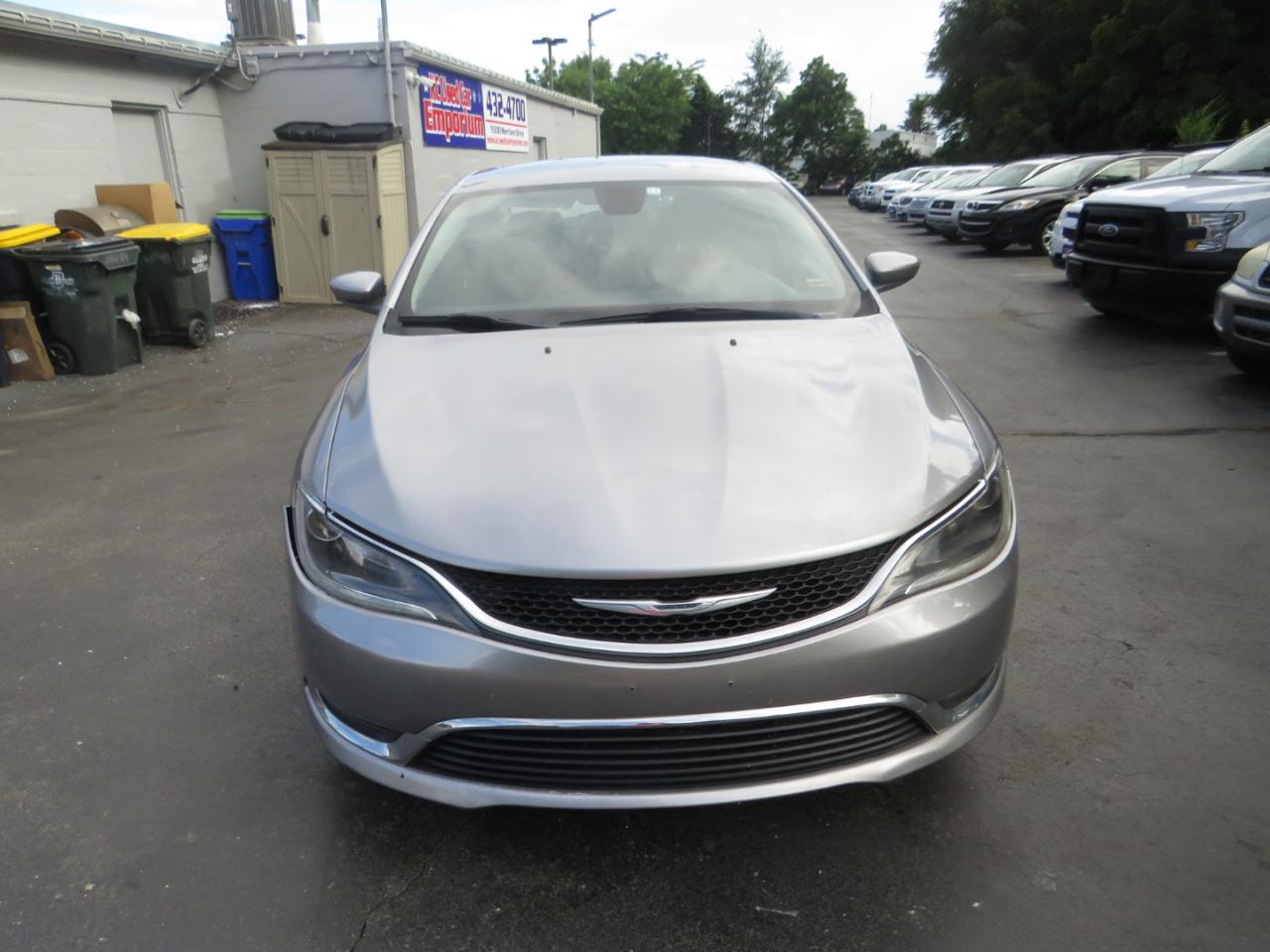 Chrysler 200 4dr Sdn Limited FWD 2015