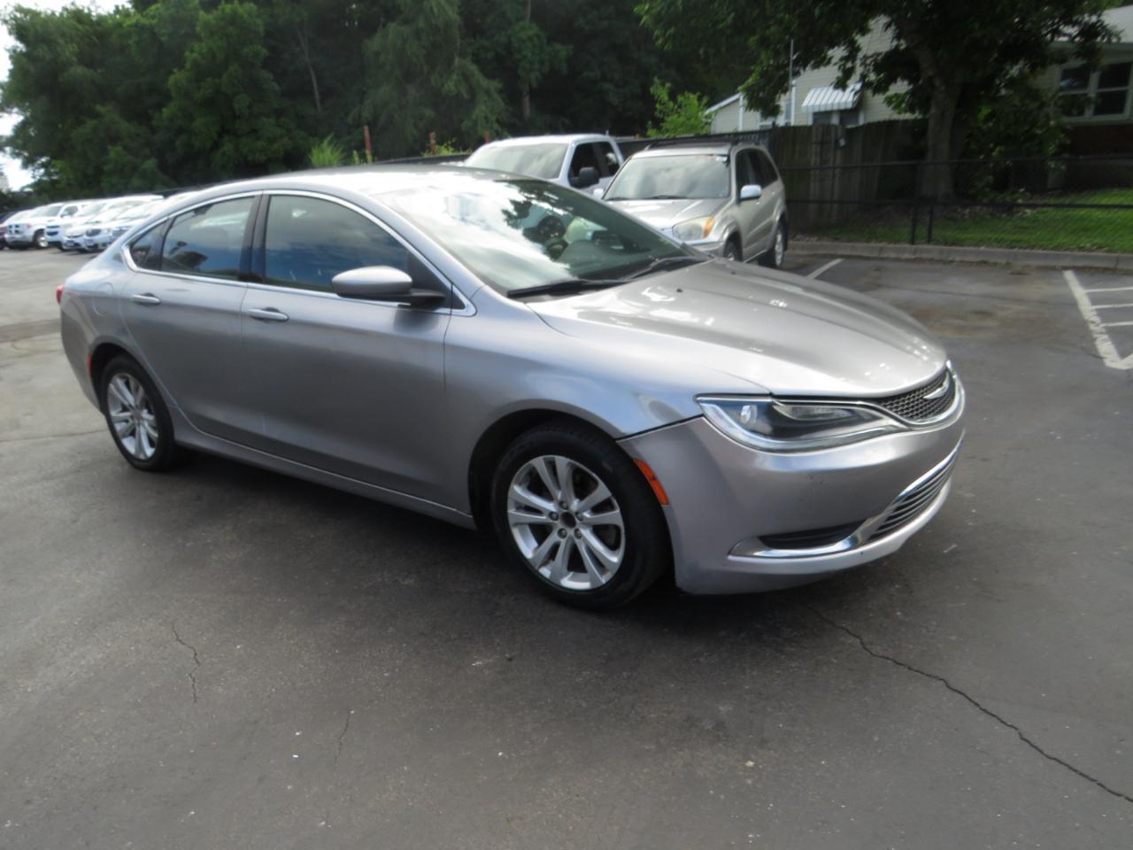 Chrysler 200 4dr Sdn Limited FWD 2015