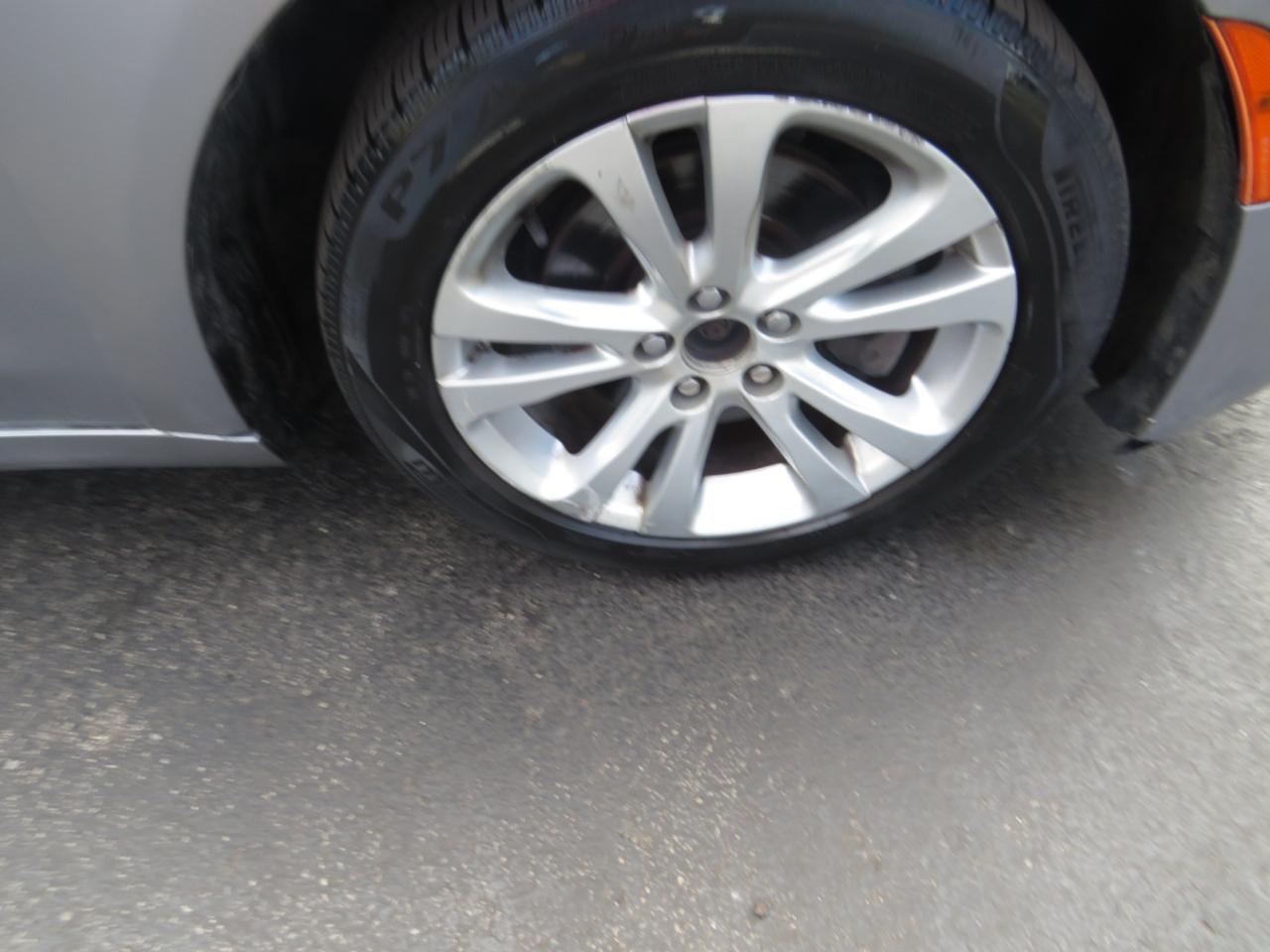 Chrysler 200 4dr Sdn Limited FWD 2015