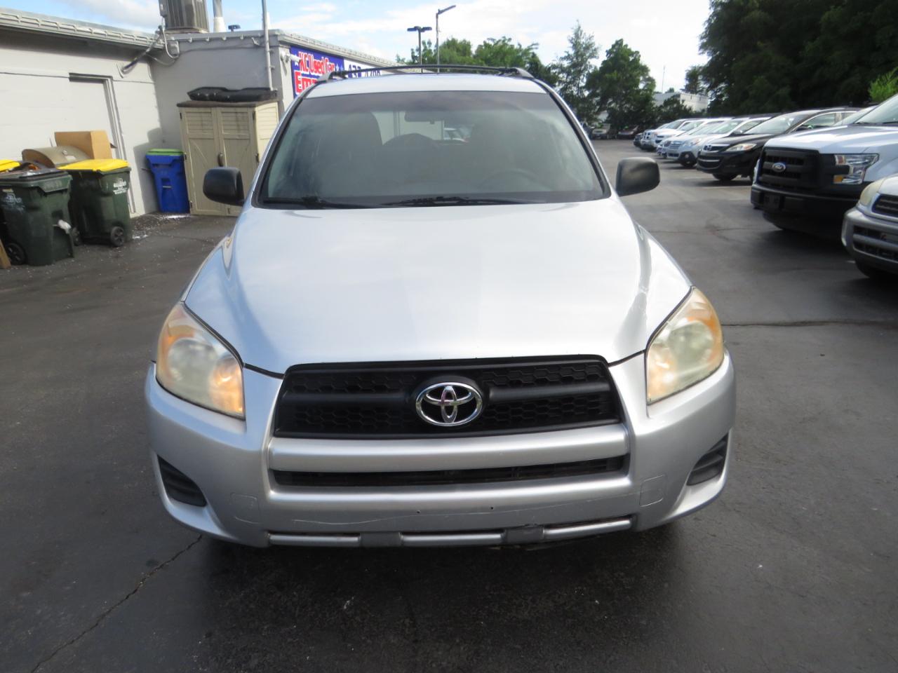 Toyota RAV4 4WD 4dr I4 (Natl) 2012