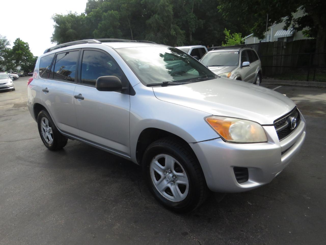 Toyota RAV4 4WD 4dr I4 (Natl) 2012