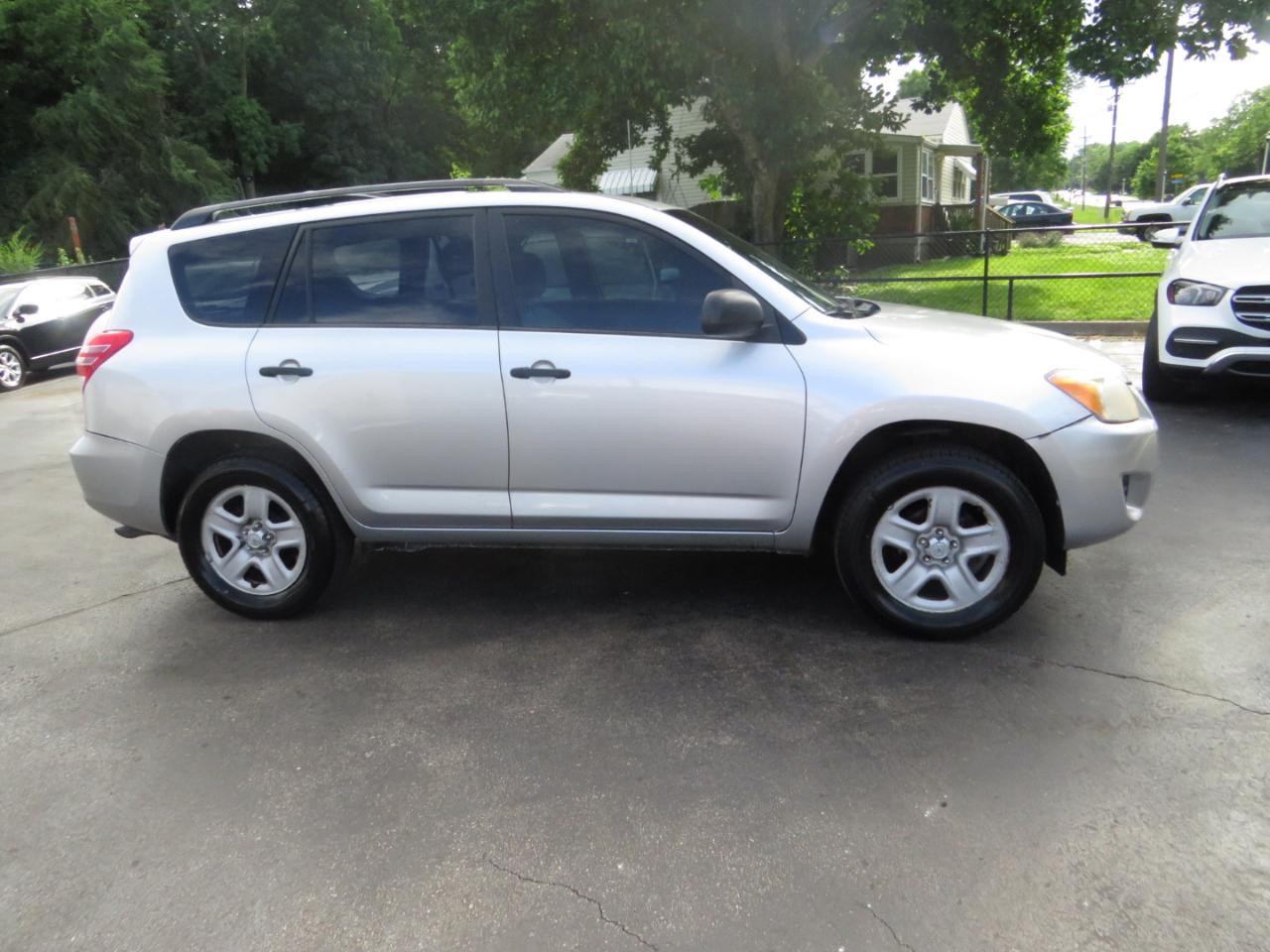 Toyota RAV4 4WD 4dr I4 (Natl) 2012