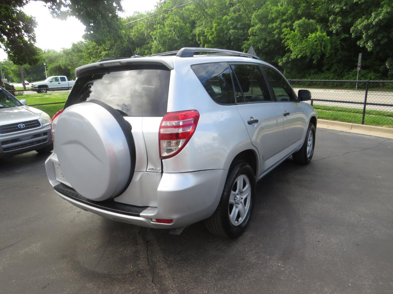 Toyota RAV4 4WD 4dr I4 (Natl) 2012
