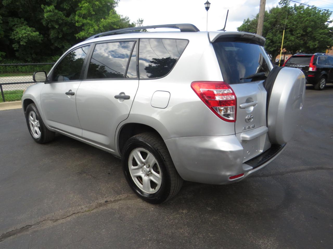 Toyota RAV4 4WD 4dr I4 (Natl) 2012